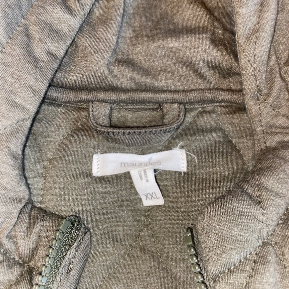 Women’s quilted vest - Picture 2 of 2